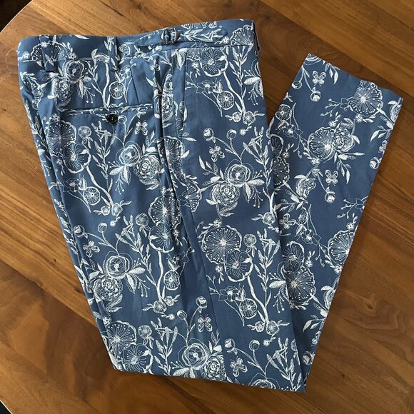 August McGregor Blue and White Flower Pants - Picture 1 of 5